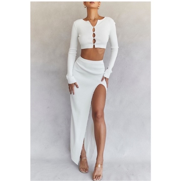 House of CB Dresses & Skirts - House of CB Gioia Ribbed Maxi Skirt NWOT size M